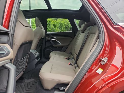 Certified 2025 Audi Q5 Premium Plus w/ Premium Plus AWD/4WD image 16