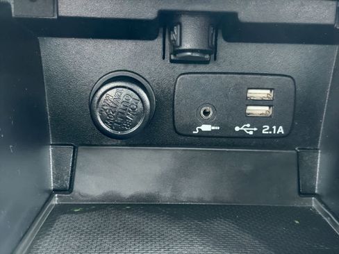 Used 2019 Subaru Outback 2.5i Premium image 31