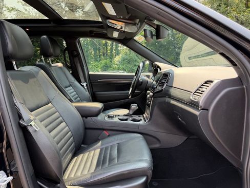 Used 2019 Jeep Grand Cherokee Limited X AWD/4WD image 16