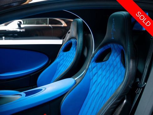 Used 2023 Bugatti Chiron Super Sport AWD/4WD image 30