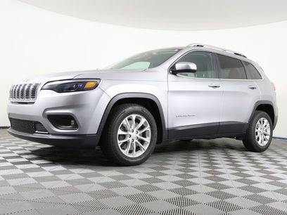 Used 2019 Jeep Cherokee Latitude w/ Popular Appearance Group