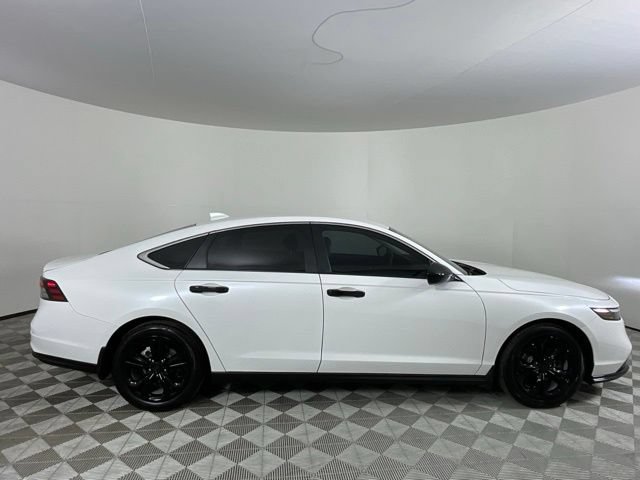 Used 2025 Honda Accord LX image 4