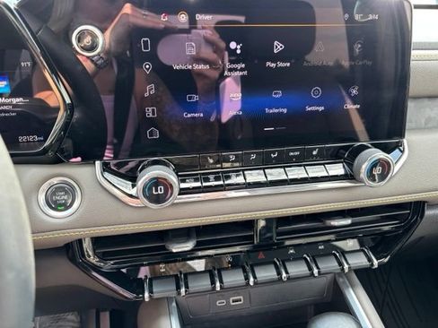 Certified 2024 Chevrolet Colorado ZR2 w/ Technology Package AWD/4WD image 31