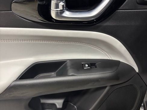 New 2026 Jeep Compass Limited w/ Sun, Sound & Navigation Group image 15