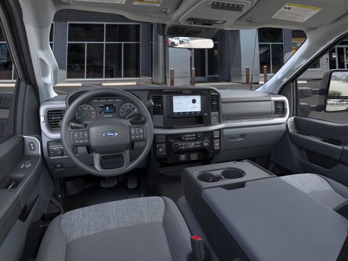 New 2025 Ford F350 XLT w/ 360-Degree Camera Package image 9