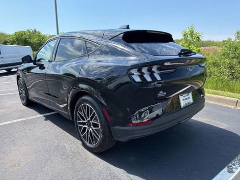 Used 2025 Ford Mustang Mach-E Premium AWD/4WD image 5