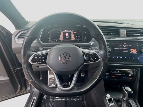 Used 2022 Volkswagen Tiguan SEL R-Line AWD/4WD image 10
