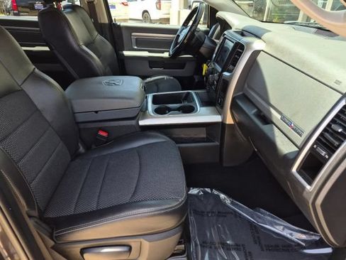 Used 2018 RAM 1500 SLT RWD image 14