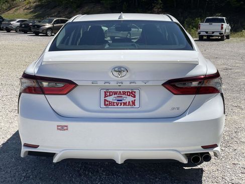 Used 2024 Toyota Camry SE w/ Convenience Package image 23