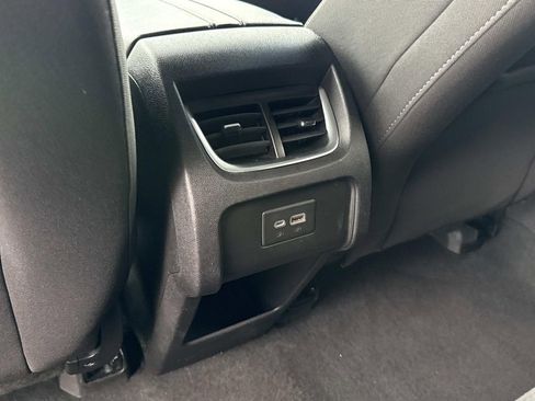 Used 2021 Chevrolet Blazer LT FWD image 15
