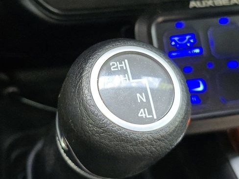 Used 2019 Jeep Wrangler Unlimited Sport S AWD/4WD image 3