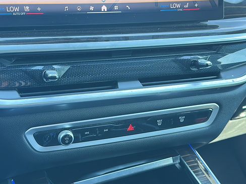 Certified 2024 BMW X5 xDrive40i w/ Premium Package image 33