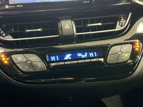 Used 2018 Toyota C-HR XLE image 16