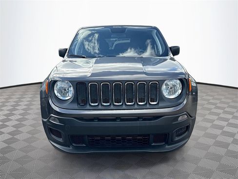 Used 2018 Jeep Renegade Sport w/ Power & Air Group image 2