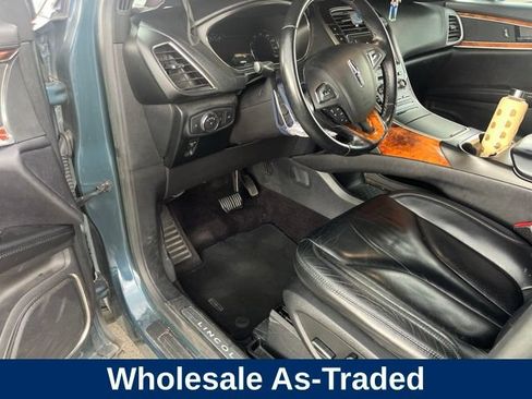 Used 2016 Lincoln MKX Select w/ Select Plus Package FWD image 3