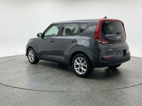 Used 2025 Kia Soul LX w/ LX Technology Package image 6