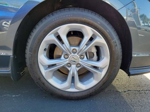 Certified 2025 Honda Accord LX image 6
