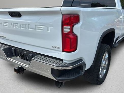 Used 2022 Chevrolet Silverado 2500 LTZ w/ LTZ Plus Package image 39