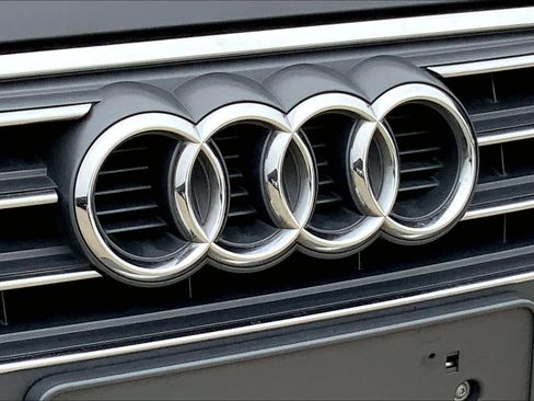 Used 2018 Audi A4 2.0T Ultra Premium w/ Convenience Package image 28