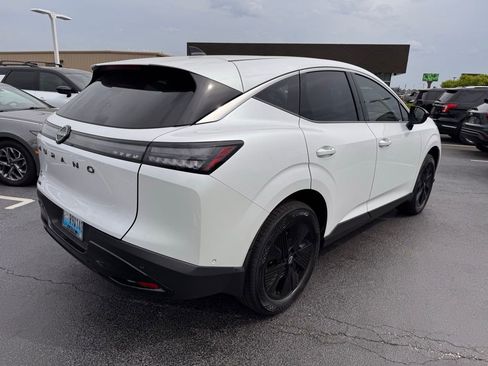 Used 2025 Nissan Murano SV AWD/4WD image 5