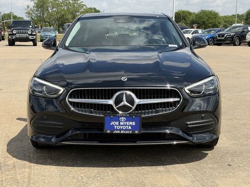 Used 2025 Mercedes-Benz C 300 Sedan image 3