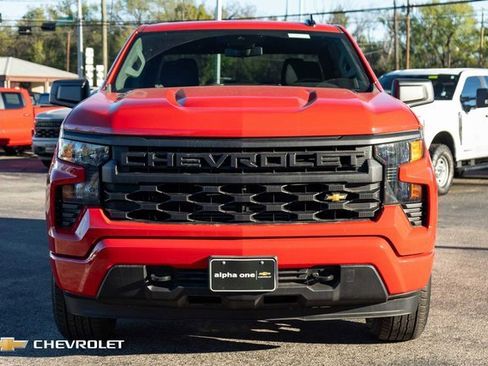 New 2026 Chevrolet Silverado 1500 Custom image 2