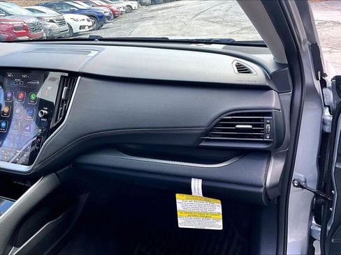 Certified 2025 Subaru Outback Premium image 11