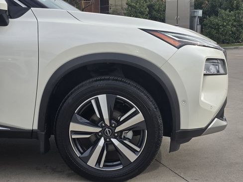 Used 2023 Nissan Rogue Platinum image 13