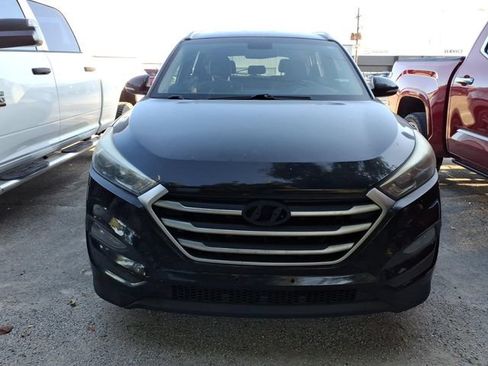 Used 2018 Hyundai Tucson SEL Plus FWD image 3