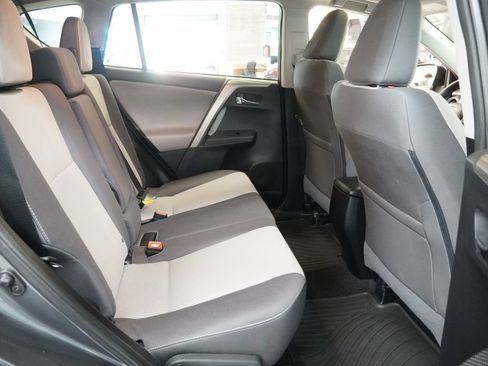 Used 2015 Toyota RAV4 XLE AWD/4WD image 29