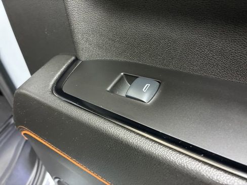 Used 2024 GMC Sierra 1500 AT4 w/ Technology Package image 41