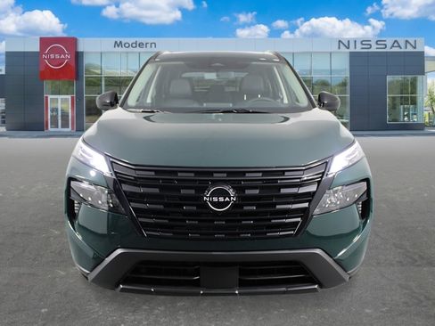 New 2026 Nissan Rogue Dark Armor FWD image 8