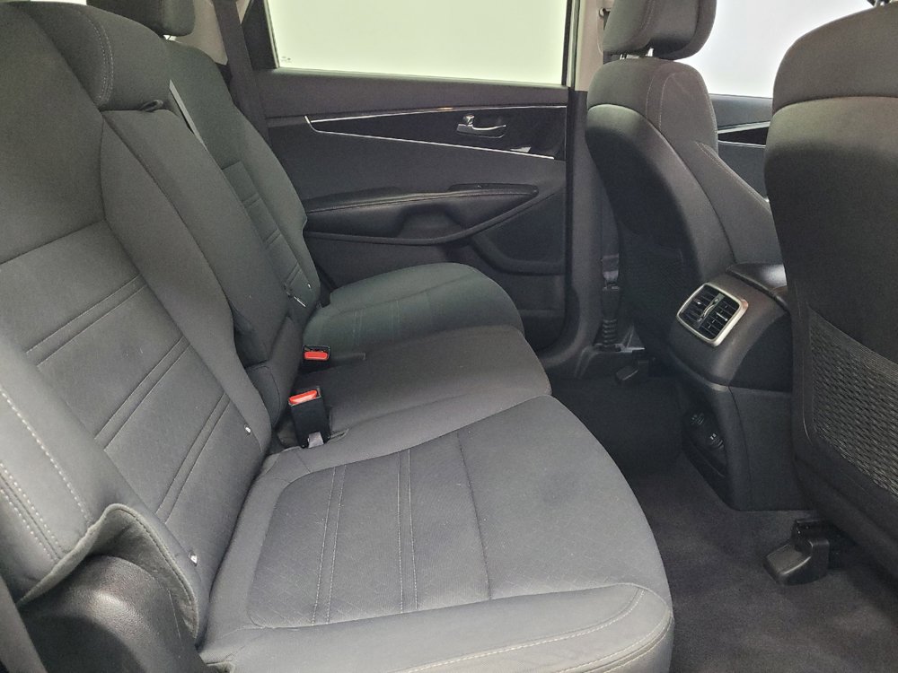Used 2016 Kia Sorento AWD w/ LX Convenience Package image 19