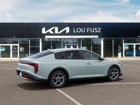 New 2026 Kia K4 FWD image 6