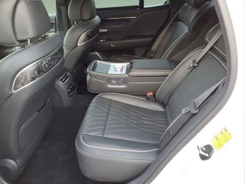 Used 2024 Genesis G90 3.5T image 13