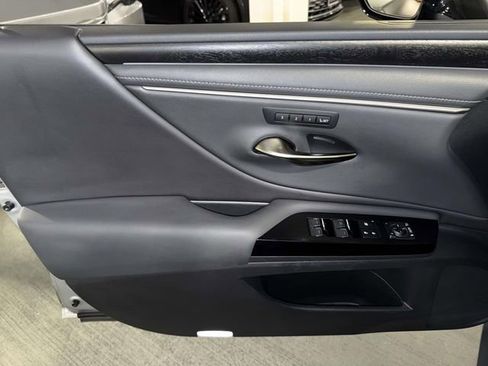 Certified 2024 Lexus ES 350 w/ Premium Package image 20