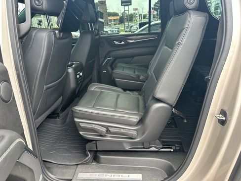 Used 2021 GMC Yukon XL Denali w/ Denali Premium Package RWD image 21