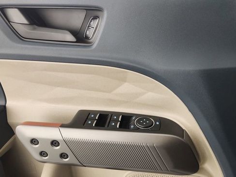 New 2026 Ford Maverick Lariat AWD/4WD image 16