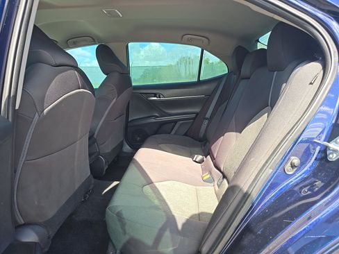 Used 2021 Toyota Camry LE FWD image 11