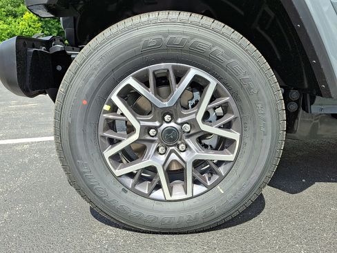 New 2026 Jeep Wrangler Unlimited Sahara AWD/4WD image 5