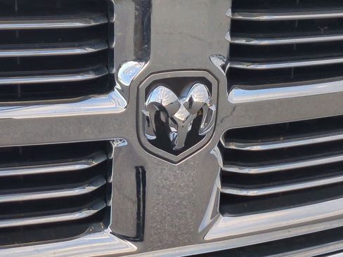 Used 2018 RAM 2500 Big Horn image 11