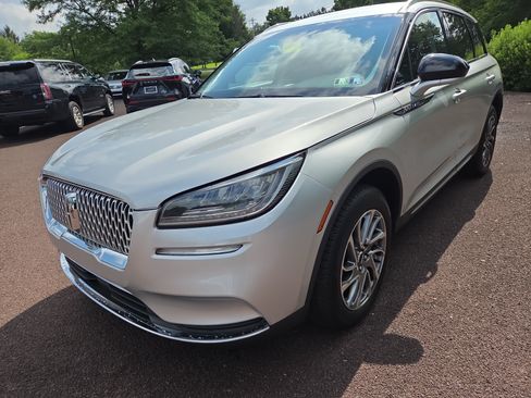 Used 2020 Lincoln Corsair AWD w/ Equipment Group 101A image 7