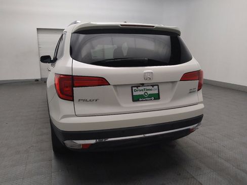 Used 2017 Honda Pilot Elite image 6