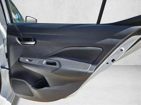 Used 2025 Nissan Versa SV image 21