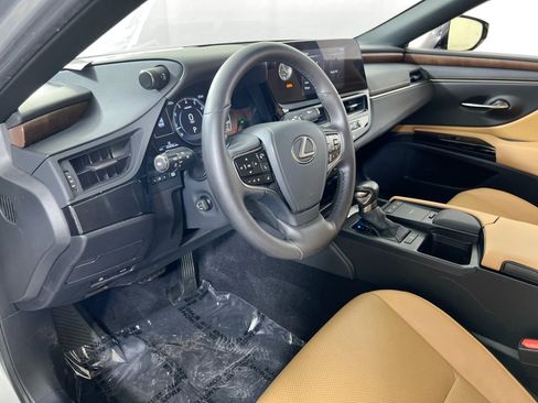 Used 2022 Lexus ES 350 w/ Premium Package FWD image 9