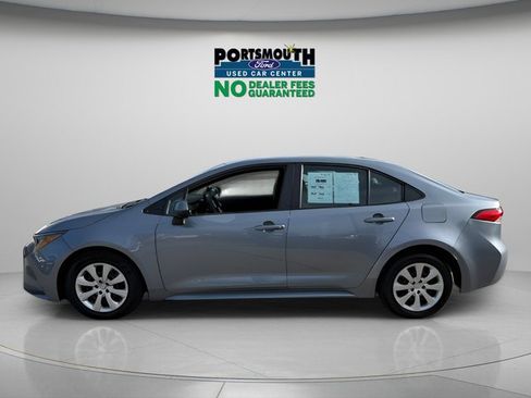 Used 2023 Toyota Corolla LE FWD image 2