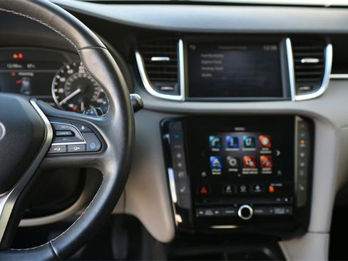 Used 2023 INFINITI QX50 Luxe image 11