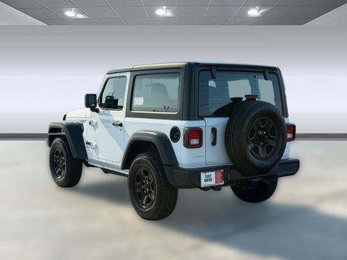 Used 2025 Jeep Wrangler Sport AWD/4WD image 3