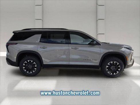 New 2026 Chevrolet Traverse Z71 w/ Driver Confidence Package AWD/4WD image 6