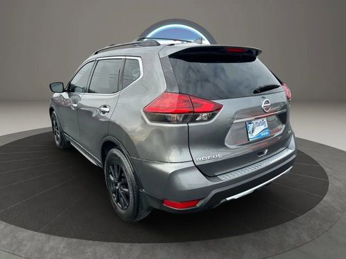 Used 2017 Nissan Rogue SV w/ Midnight Edition Package FWD image 12